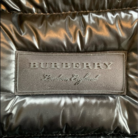 Burberry Puffer Vest NWT Size US 6 - Picture 2 of 5